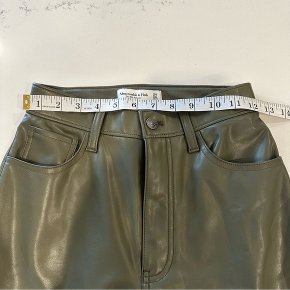 Abercrombie & Fitch Dark Green Faux Leather Wide Leg Cargo Pants - Picture 15 of 15